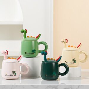 TAZA CERAMICA DINOSAURIO-400ML  4 COLORES
